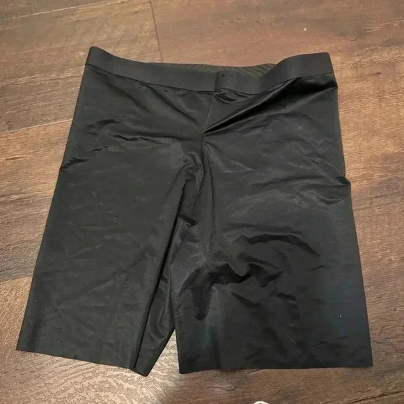 NWOT Spanx Thinstincts 2.0 shorts  S - Picture 6 of 6